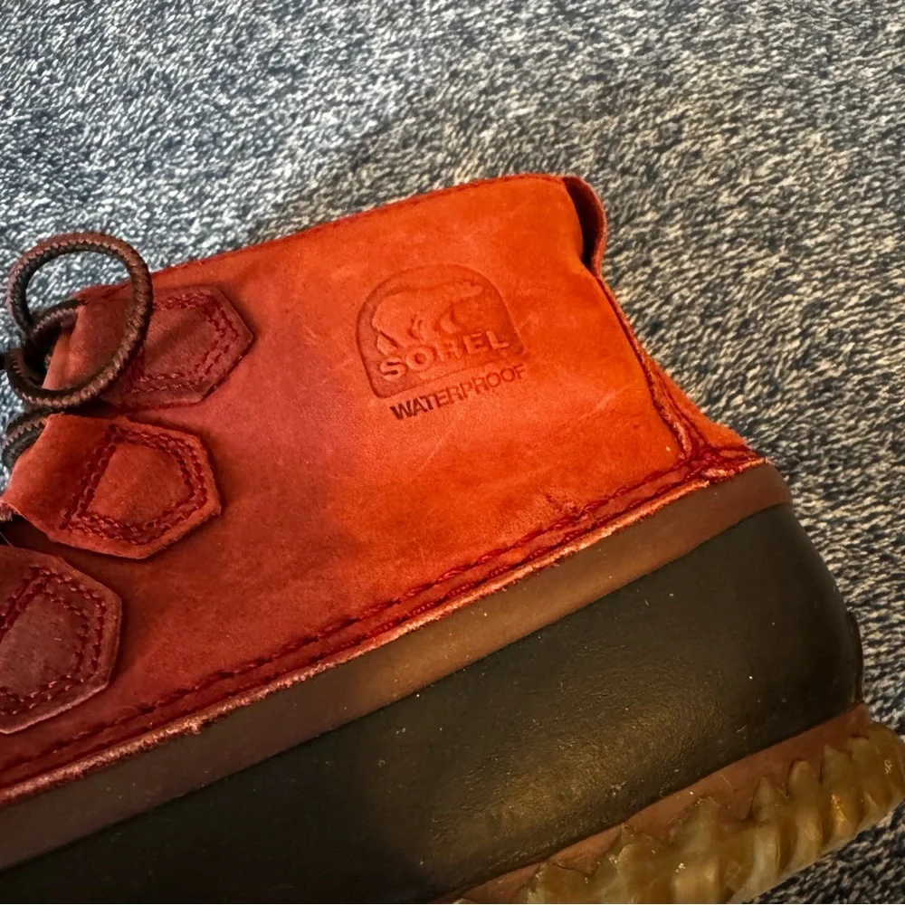 Sorel Women’s Red Out 'N About Leather Outdoor Rain Duck Boots Size 7.5